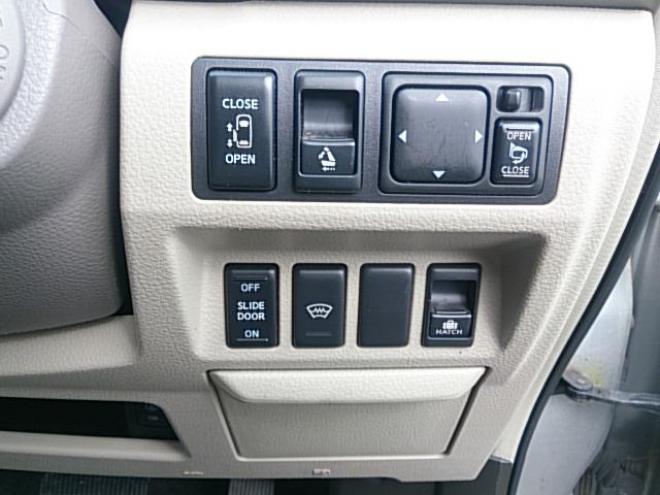 V 4WD 2500 5Dr