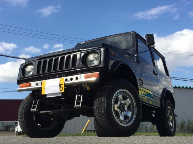 サビ少ない！ 全塗装したて、ビカビカ車！下回りも、サビ少ない！ボディリフト！  外シャックル！  社外グリル！  車検満タン！  ワイルドウインド！ 4WD 660 3Dr