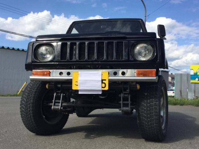 サビ少ない！ 全塗装したて、ビカビカ車！下回りも、サビ少ない！ボディリフト！  外シャックル！  社外グリル！  車検満タン！  ワイルドウインド！ 4WD 660 3Dr