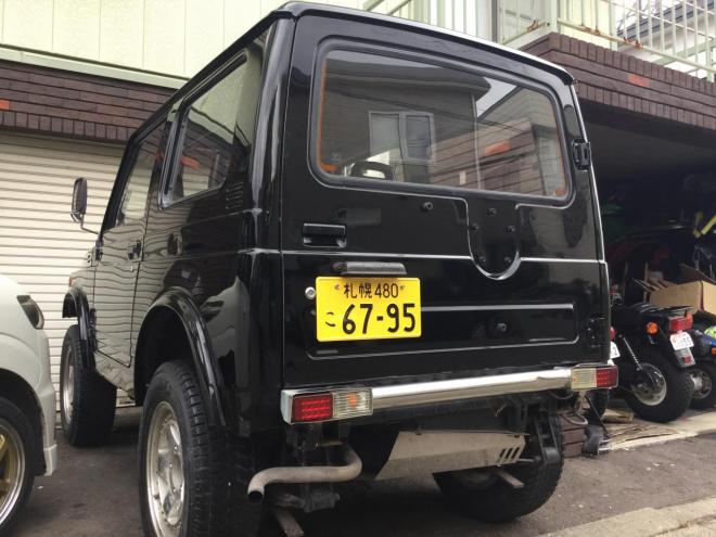 サビ少ない！ 全塗装したて、ビカビカ車！下回りも、サビ少ない！ボディリフト！  外シャックル！  社外グリル！  車検満タン！  ワイルドウインド！ 4WD 660 3Dr
