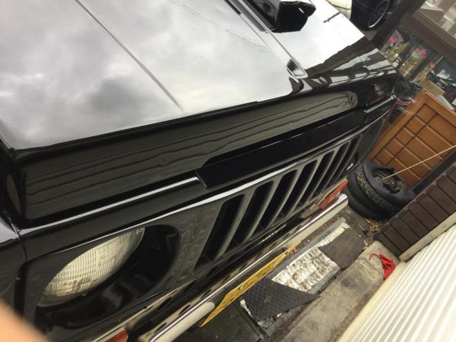 サビ少ない！ 全塗装したて、ビカビカ車！下回りも、サビ少ない！ボディリフト！  外シャックル！  社外グリル！  車検満タン！  ワイルドウインド！ 4WD 660 3Dr