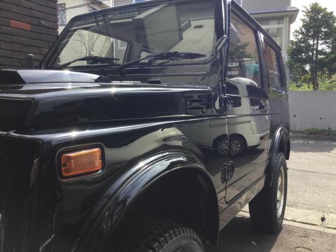 サビ少ない！ 全塗装したて、ビカビカ車！下回りも、サビ少ない！ボディリフト！  外シャックル！  社外グリル！  車検満タン！  ワイルドウインド！ 4WD 660 3Dr