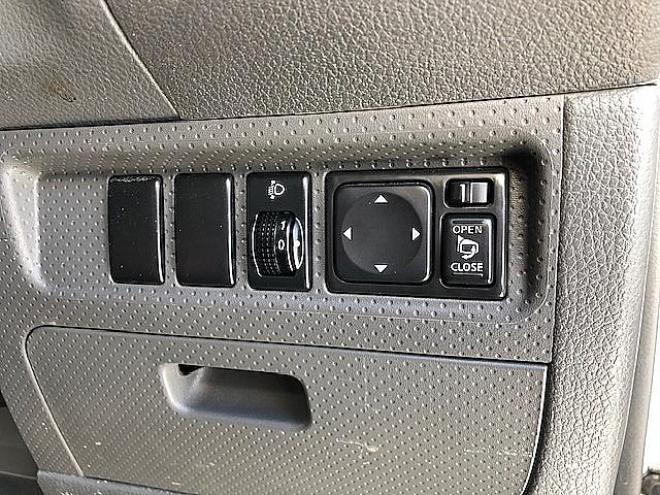 ＤＸ　４ＷＤ　６カ月距離無制限保証付き 4WD 1600 5Dr