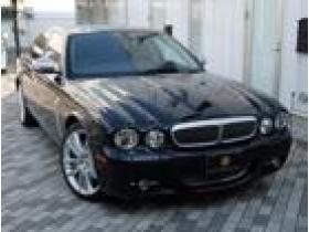 ジャガー　XJ6