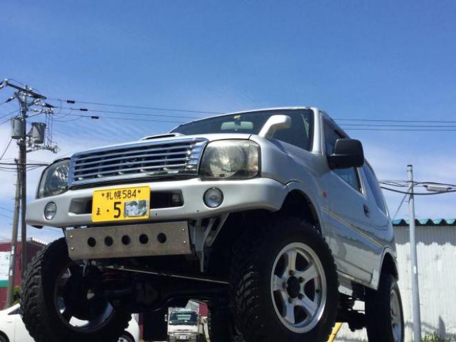 すぐ乗れる！リフトUP！ メッキグリル！新品パーツにて3インチUP！ サイドカットパネル！ 社外マフラー！4WD 660 5Dr