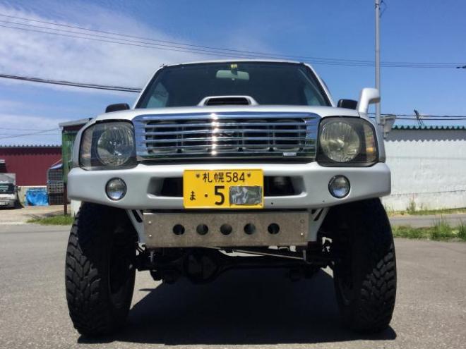 すぐ乗れる！リフトUP！ メッキグリル！新品パーツにて3インチUP！ サイドカットパネル！ 社外マフラー！4WD 660 5Dr