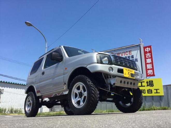 すぐ乗れる！リフトUP！ メッキグリル！新品パーツにて3インチUP！ サイドカットパネル！ 社外マフラー！4WD 660 5Dr