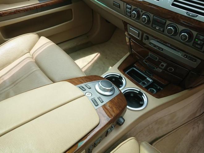 BMW750Li 4800 4Dr