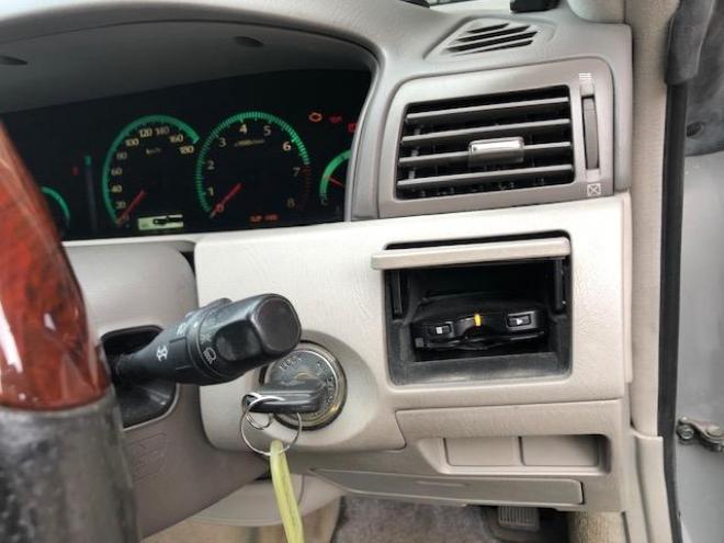 グロリア２５０T　FOUR　6万Km　社外HID　社外ナビTV　１８インチアルミ 　ターボ２６０HP 全塗装済み　美車 4WD 2500 4Dr