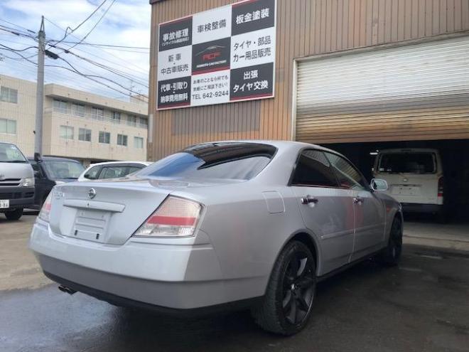 グロリア２５０T　FOUR　6万Km　社外HID　社外ナビTV　１８インチアルミ 　ターボ２６０HP 全塗装済み　美車 4WD 2500 4Dr