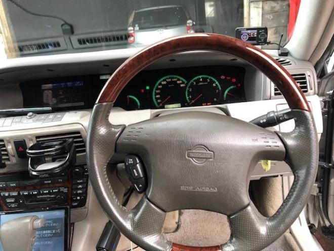 グロリア２５０T　FOUR　6万Km　社外HID　社外ナビTV　１８インチアルミ 　ターボ２６０HP 全塗装済み　美車 4WD 2500 4Dr