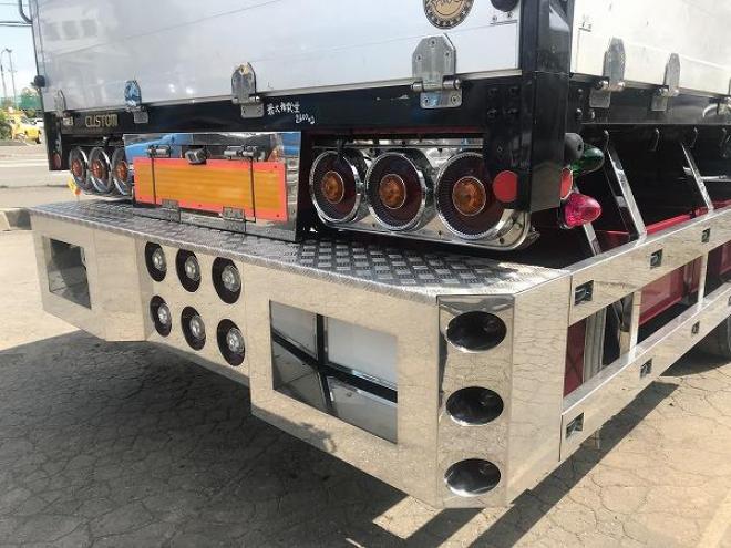 コンドルカスタム　中古　アルミ平ボディ　中型トラック
