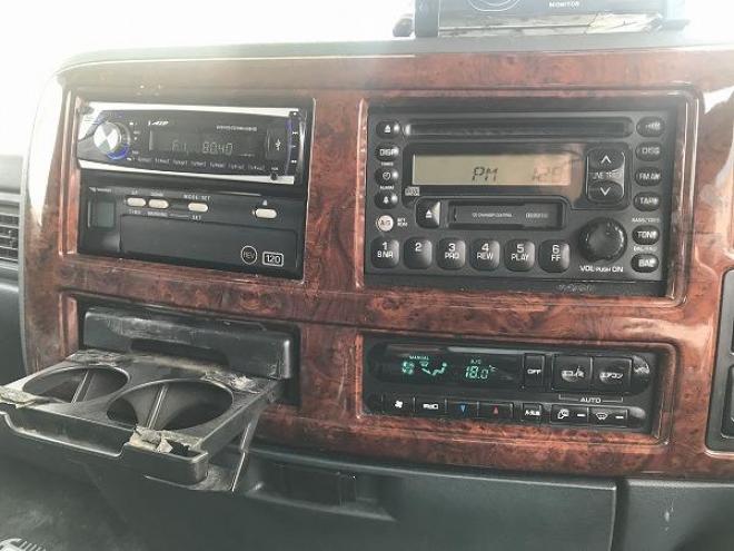 コンドルカスタム　中古　アルミ平ボディ　中型トラック