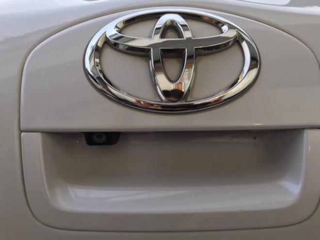 Ｇ　純正ＨＤＤナビ　バックカメラ　スマートキー　夏冬タイヤ付 2WD 2400 5Dr