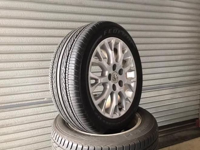 Ｇ　純正ＨＤＤナビ　バックカメラ　スマートキー　夏冬タイヤ付 2WD 2400 5Dr