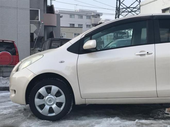 Ｕ　４ＷＤ　スマートキー　ＥＴＣ　エンジンスターター 4WD 1300 5Dr