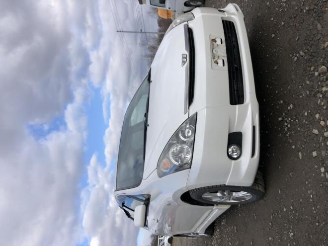 ウィッシュXSパッケージ　 4WD 1800 5Dr