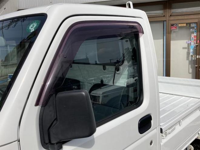 トラック ＫＵ　４ＷＤエアコン・パワステ地区限定車　リフトアップ　電光ナンバー　新品社外マフラー　社外アルミ　マットタイヤ　シートカバー　社外レザーシートカバー 4WD 660 2Dr