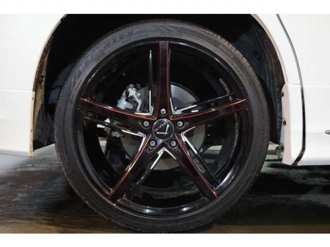 ハイブリッド 2.5 G Fパッケージ 4WD　4WD/革シート/両側パワスラ/フリップM 2500 5Dr