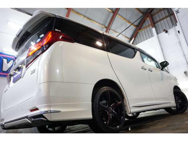 ハイブリッド 2.5 G Fパッケージ 4WD　4WD/革シート/両側パワスラ/フリップM 2500 5Dr