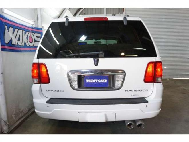 ナビゲーター 4WD　皮シート/サンルーフ/外26AW/外ナビ 5400 5Dr