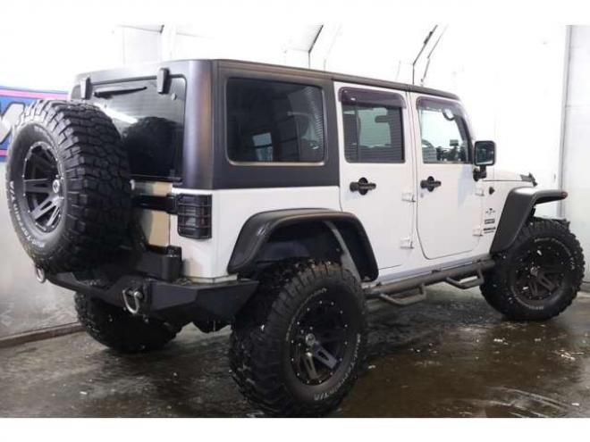 アンリミテッド スポーツ 4WD　リフトUP/外17AW/MTタイヤ/ウィンチ 正規輸入車 3800 5Dr