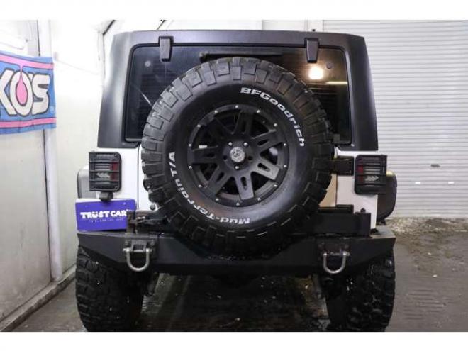 アンリミテッド スポーツ 4WD　リフトUP/外17AW/MTタイヤ/ウィンチ 正規輸入車 3800 5Dr