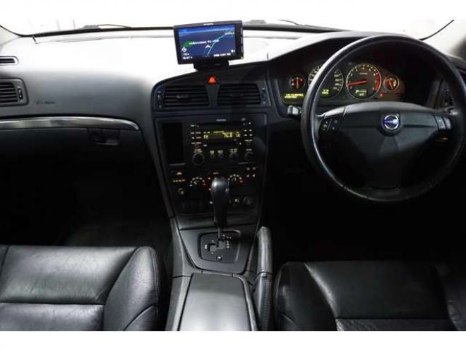 S60 2.5T スポーツ リミテッドエディション　サンルーフ/革シート/シートヒーター 正規輸入車 2WD 2500 4Dr