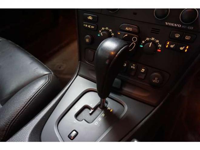 S60 2.5T スポーツ リミテッドエディション　サンルーフ/革シート/シートヒーター 正規輸入車 2WD 2500 4Dr