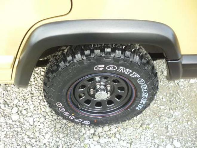 リミテッド 4WD　弊社オリジナルレトロカラー新品タイヤ装着 正規輸入車 4000