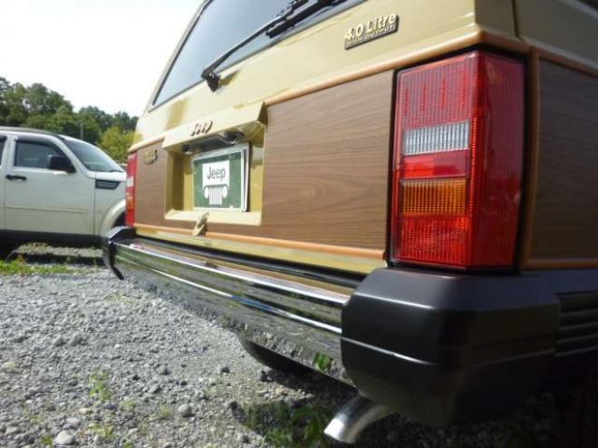 リミテッド 4WD　弊社オリジナルレトロカスタム車 正規輸入車 4000
