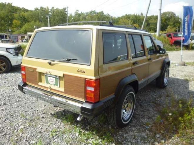 リミテッド 4WD　弊社オリジナルレトロカスタム車 正規輸入車 4000