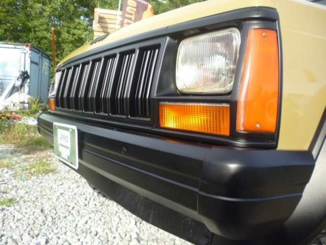 スポーツ 4WD　弊社オリジナルレトロカラー車 正規輸入車 4000