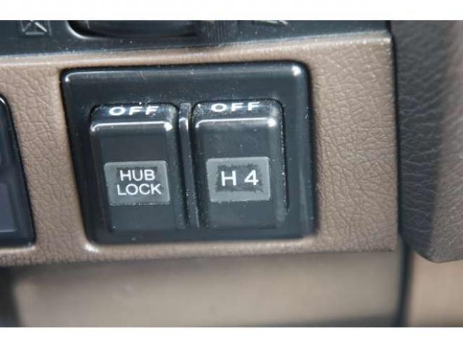 プラド 3.0 SXワイド リミテッド ディーゼルターボ 4WD　ルーフキャリア 夏冬タイヤ付き HDDナビ 3000