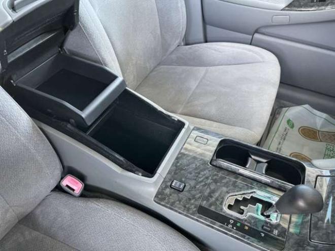 ロイヤル 3.0 ロイヤルサルーン i-Four Sパッケージ 4WD　寒冷地仕様 障害物センサー Bカメラ　ETC 3000