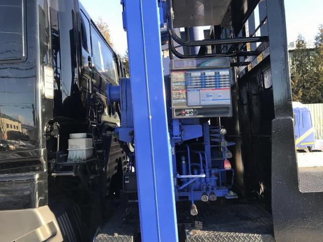 プロフィア中古　4軸低床　4段ラジコンセルフクレーン車　大型トラック
