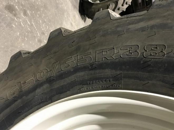 トラクターニューホランド　中古　T7.200