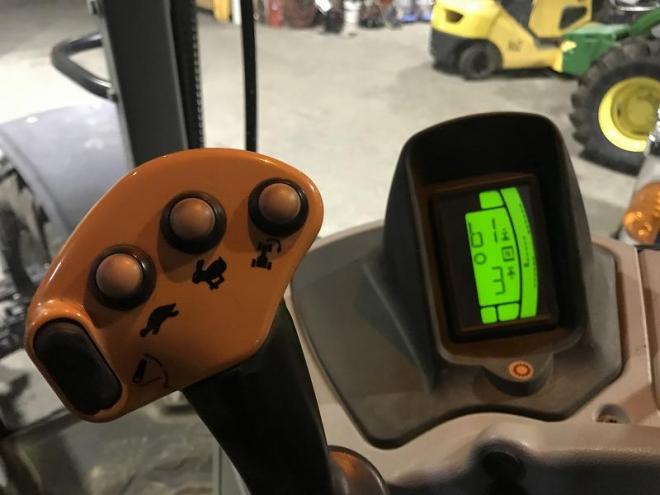 トラクターニューホランド　中古　T7.200