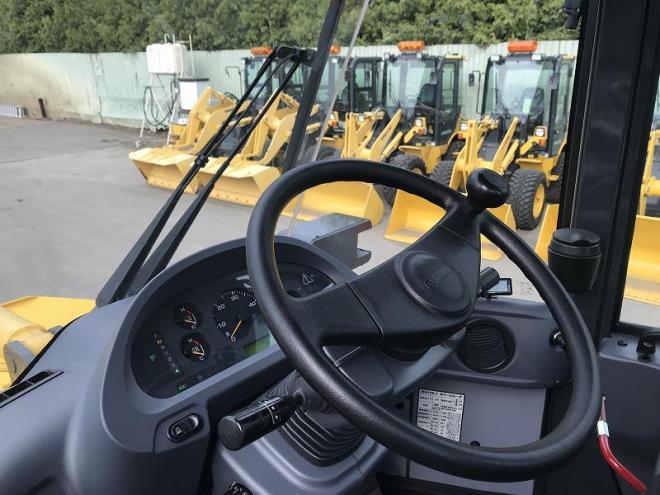 ホイールローダコマツ　中古　WA100-7
