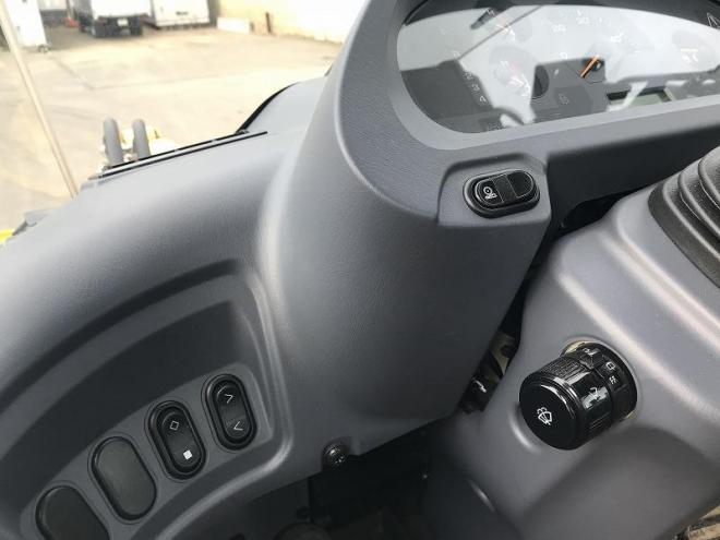 ホイールローダコマツ　中古　WA100-7