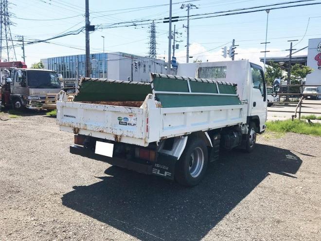 エルフ中古　土砂ダンプ　4WD　小型トラック