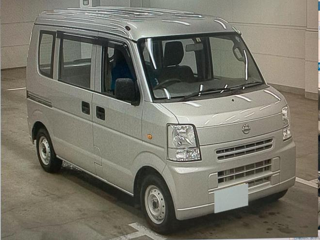 NV100クリッパーバン DX 4WD 660 5Dr