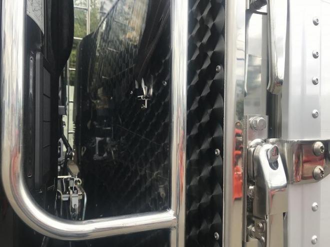 レンジャー未使用　ワイドハイルーフ　6.2m　家畜運搬車