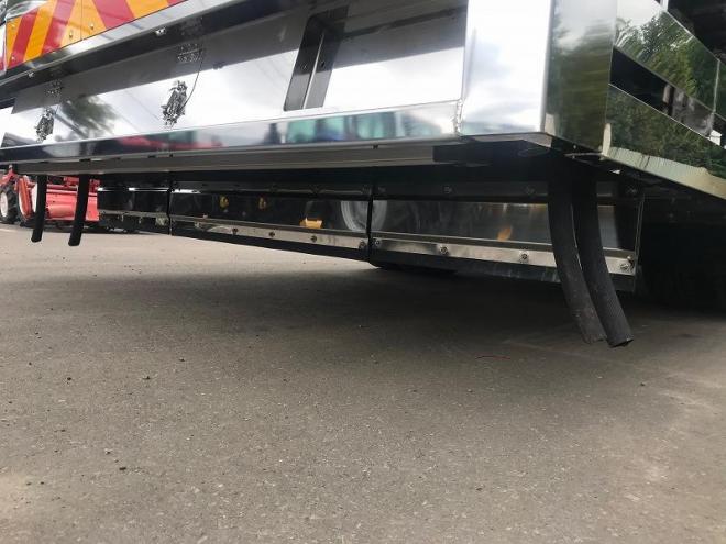 レンジャー未使用　ワイドハイルーフ　6.2m　家畜運搬車