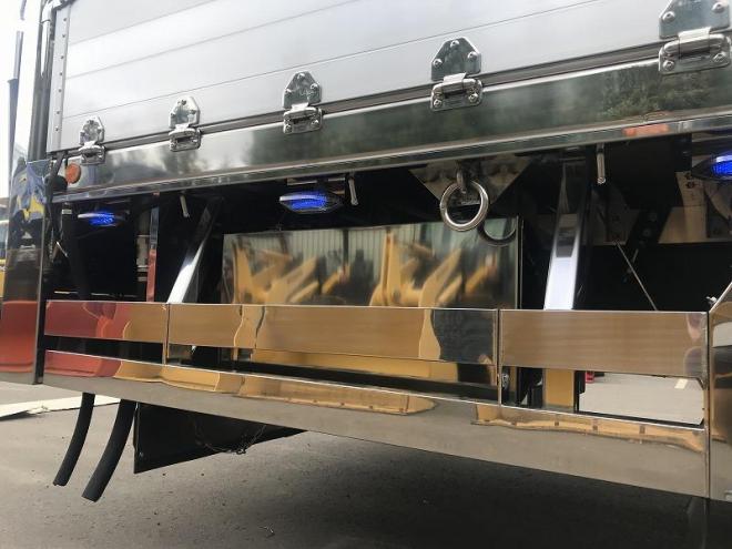 レンジャー未使用　ワイドハイルーフ　6.2m　家畜運搬車