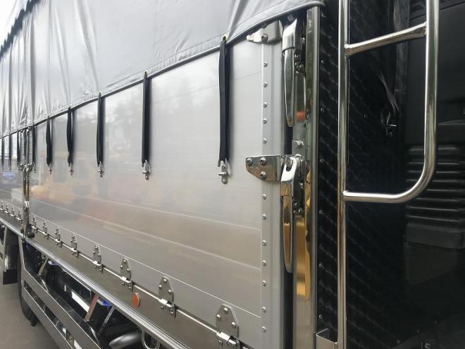 レンジャー未使用　ワイドハイルーフ　6.2m　家畜運搬車