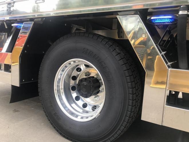 レンジャー未使用　ワイドハイルーフ　6.2m　家畜運搬車