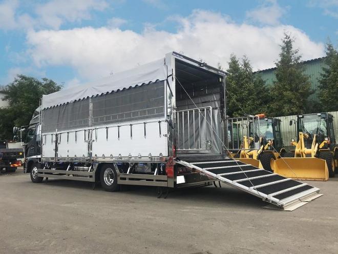 レンジャー未使用　ワイドハイルーフ　6.2m　家畜運搬車