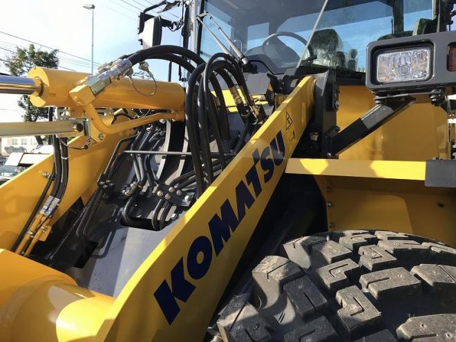ホイールローダコマツ　中古　WA100-8