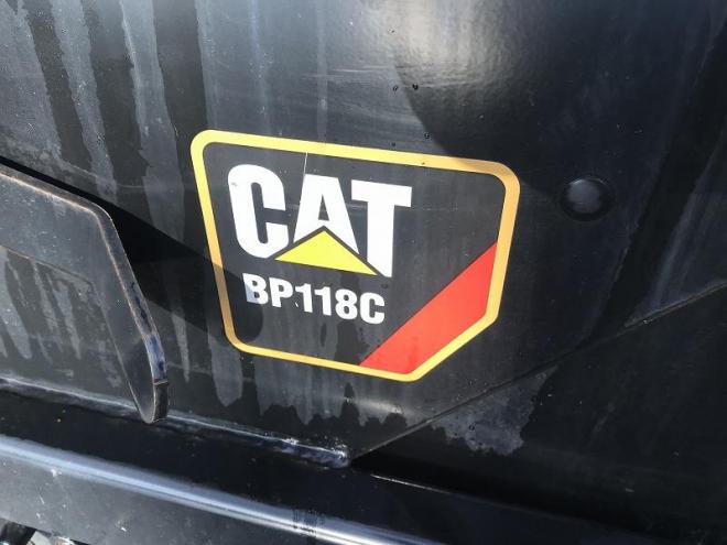 アタッチメントCAT　中古　アタッチメント　BP118C